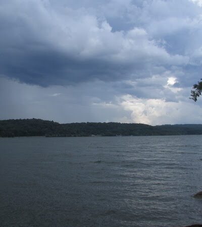 Tappan Dam Trailhead (Buckeye Trail) - Uhrichsville, OH