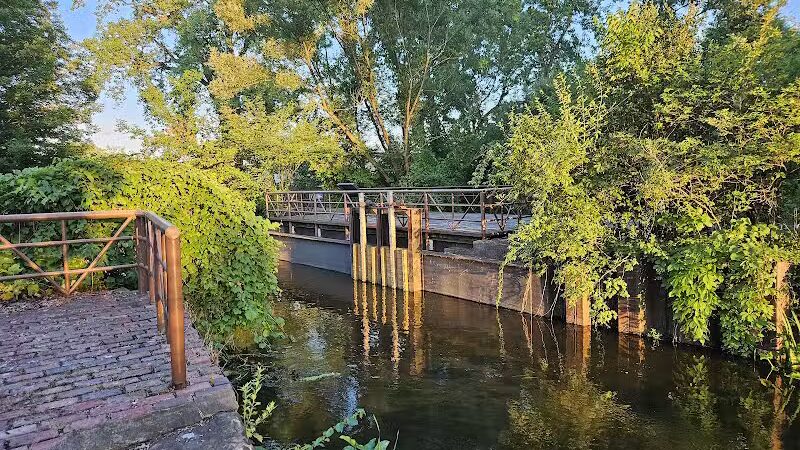 Aqueduct Trailhead - Valley View, OH