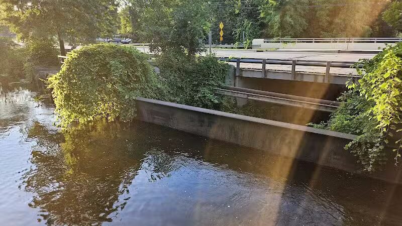 Aqueduct Trailhead - Valley View, OH
