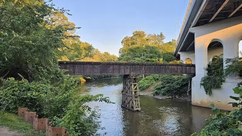 Aqueduct Trailhead - Valley View, OH