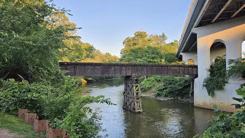 Aqueduct Trailhead - Valley View, OH