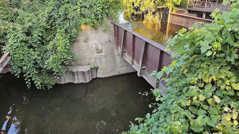 Aqueduct Trailhead - Valley View, OH