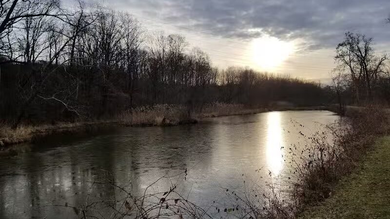 Ohio to Erie Trail, Canal Road Access - Valley View, OH