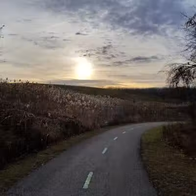 Ohio to Erie Trail, Canal Road Access - Valley View, OH