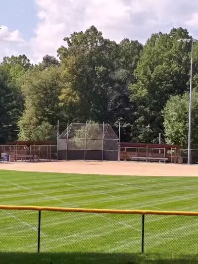 Valley View Woods Park - Valley View, OH