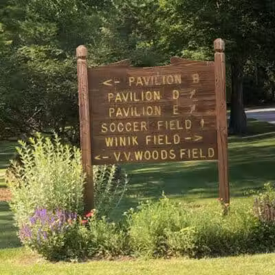 Valley View Woods Park - Valley View, OH