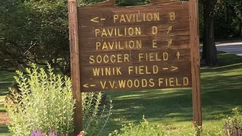 Valley View Woods Park - Valley View, OH
