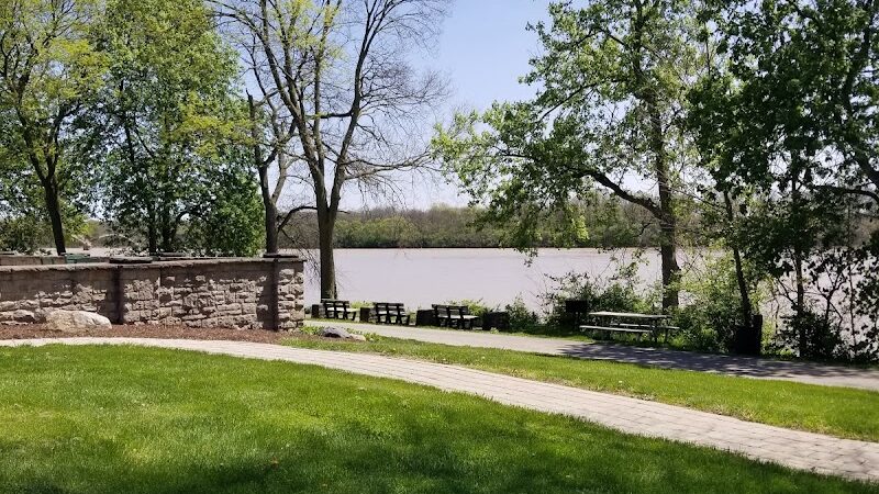 Roche De Bout Area Farnsworth Metropark - Waterville, OH