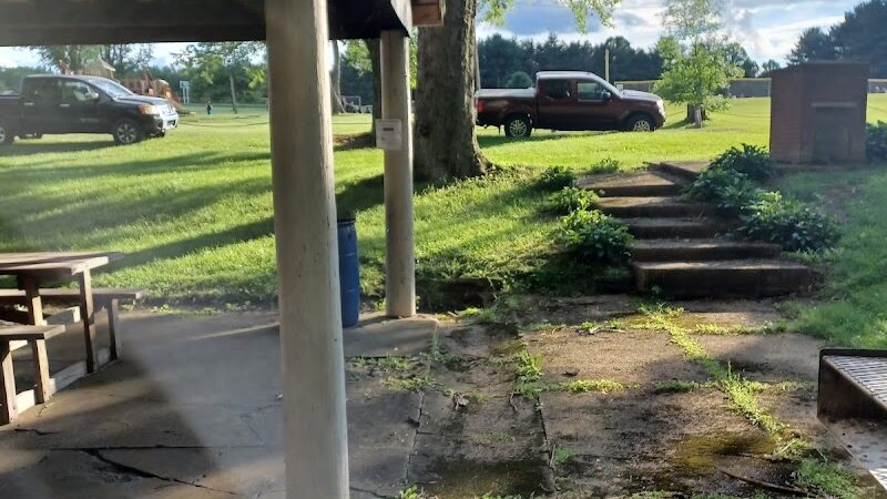 Hammond park - Wellsville, OH