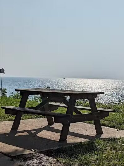 Lakefront Lodge Park - Willowick, OH