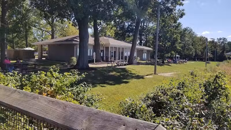 Lakefront Lodge Park - Willowick, OH