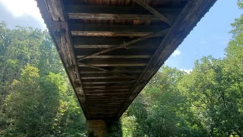 Historic Hune Covered Bridge Campground - Wingett Run, OH