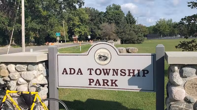 Ada Park - Ada,