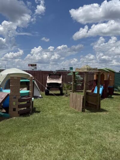 Ardy Mac's Dog Park and Kids Zone - Adel, GA