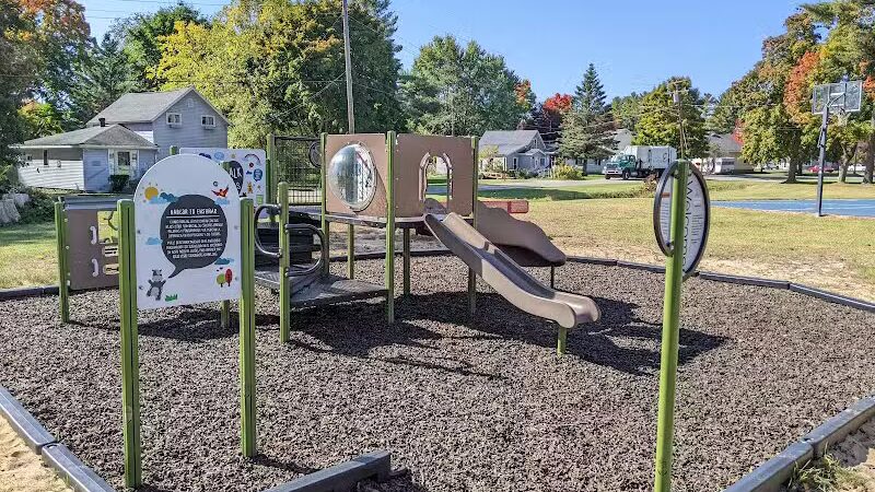 Alanson Village Park - Alanson,