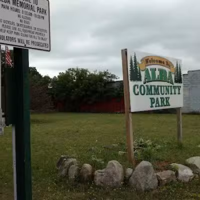 Alba Memorial Park - Alba,