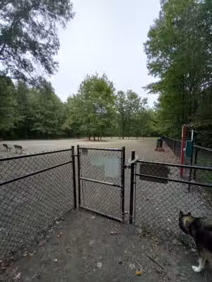 Grist Mill Dog Park - Alexandria, VA
