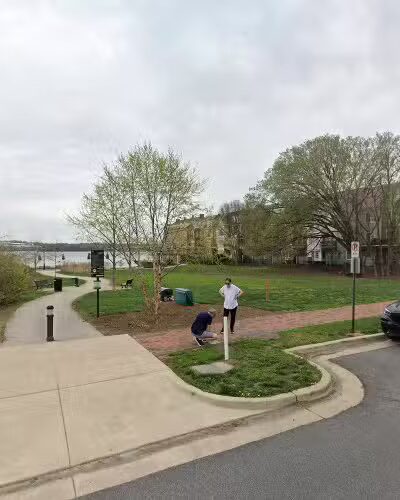 Windmill Hill Dog Park - Alexandria, VA