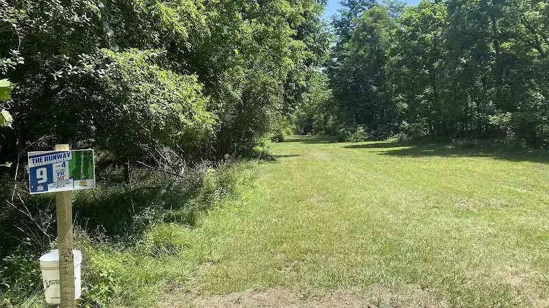 The Runway DGC - Alma,