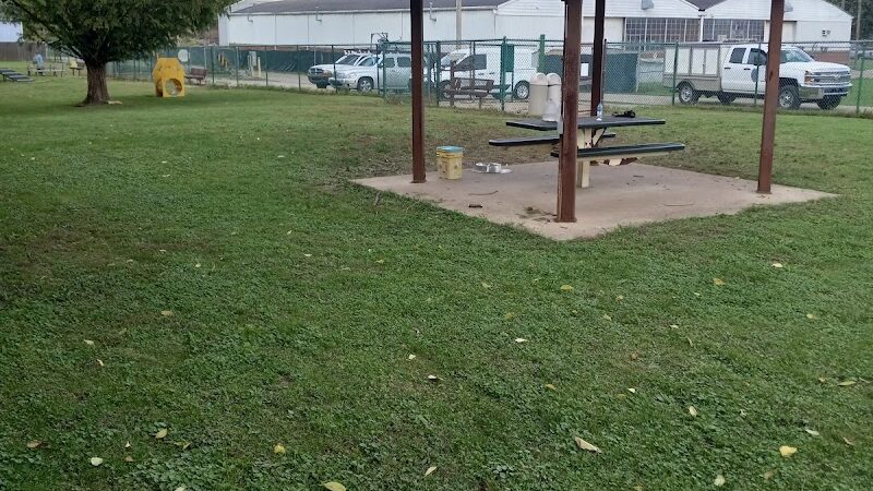 Canine Corral - Anderson, IN