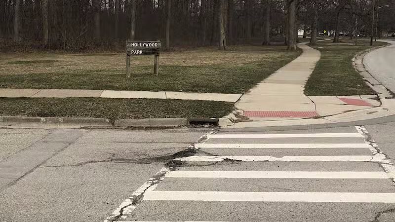 Hollywood Park - Ann Arbor,