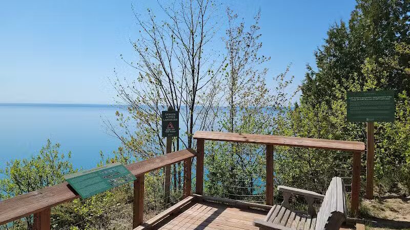 Arcadia Dunes: The C.S. Mott Nature Preserve - Arcadia,