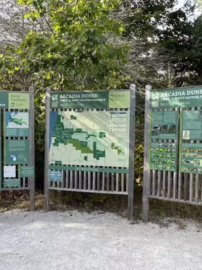 Arcadia Dunes: The C.S. Mott Nature Preserve - Arcadia,