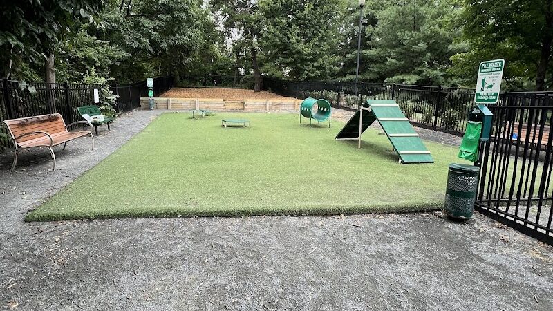 Avalon at Arlington Square Dog Park - Arlington, VA