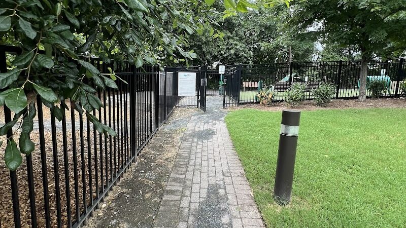 Avalon at Arlington Square Dog Park - Arlington, VA