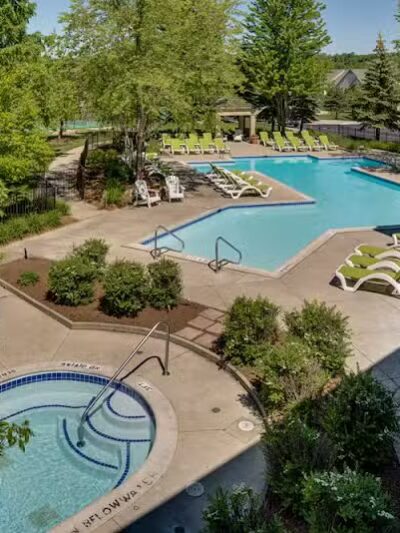 Auburn Gate - Auburn Hills,