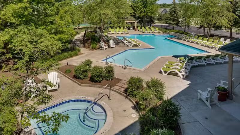 Auburn Gate - Auburn Hills,