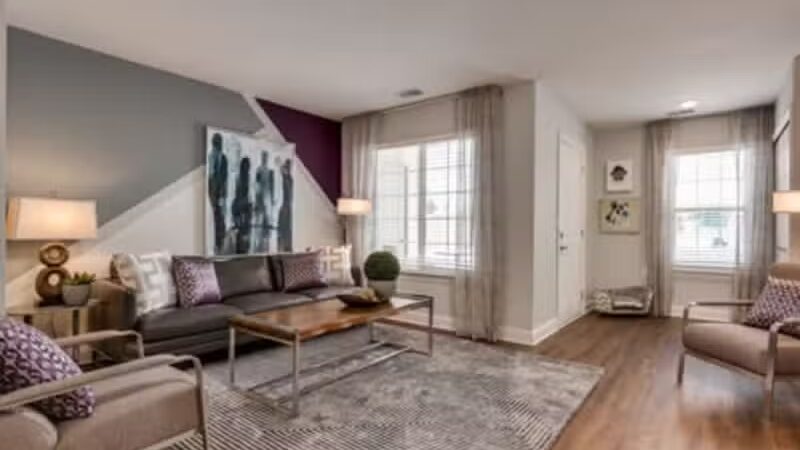 Auburn Gate - Auburn Hills,