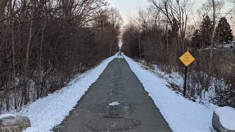 Clinton River Trail - Auburn Hills,