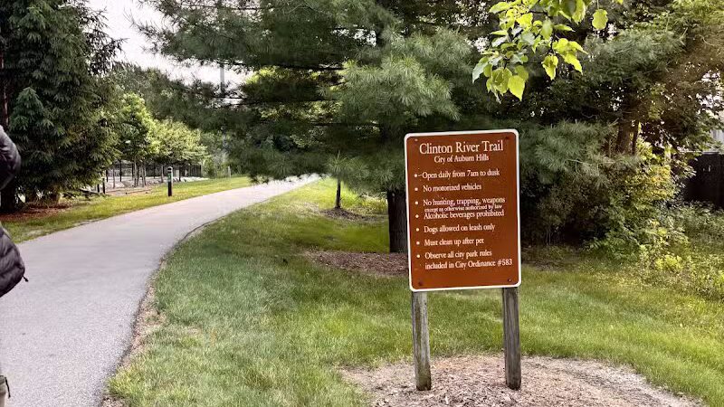 Clinton River Trail - Auburn Hills,