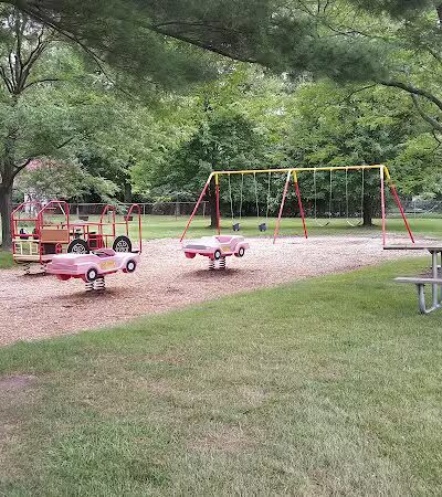 Dennis Dearing Jr. Memorial Park - Auburn Hills,
