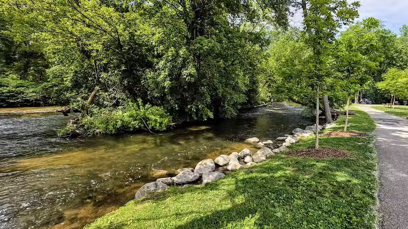 Riverside Park - Auburn Hills,