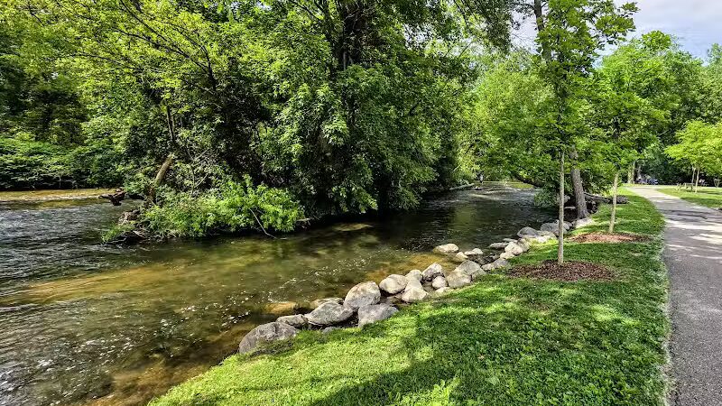 Riverside Park - Auburn Hills,