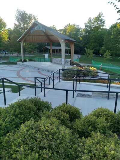 Riverside Park - Auburn Hills,