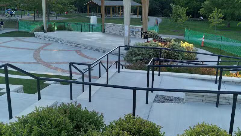 Riverside Park - Auburn Hills,