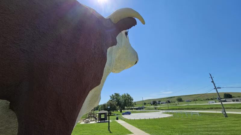 Albert the Bull Park: World's Largest Bull - Audubon, IA