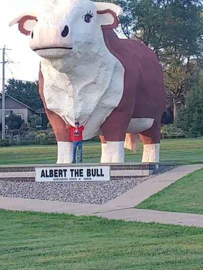 Albert the Bull Park: World's Largest Bull - Audubon, IA