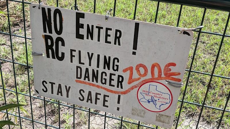 Mary Moore Searight Off Leash Trailhead - Austin, TX