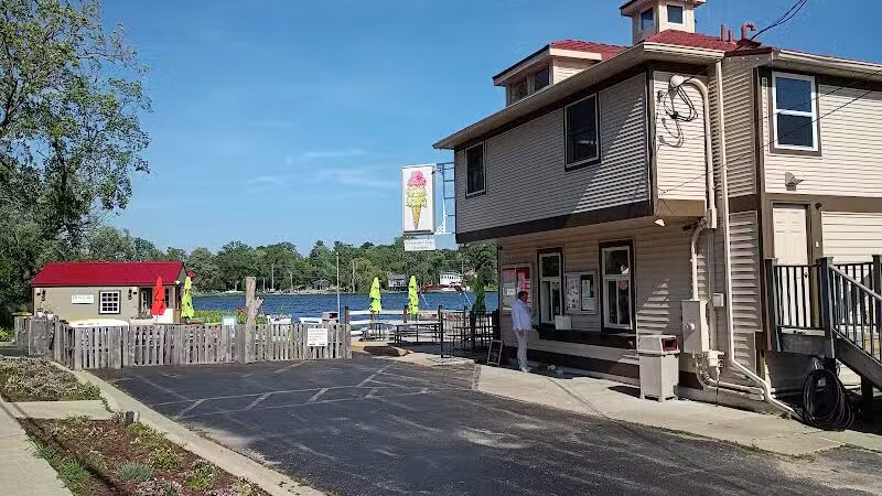 Bath Township Park Lake Beach - Bath Township,