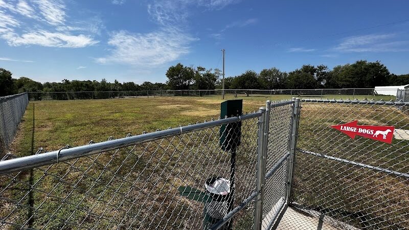 Buff Ruff Dog Park - Belleville, KS