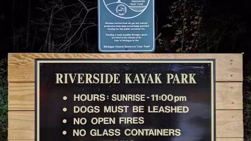 Riverside Kayak Park - Benton Harbor,