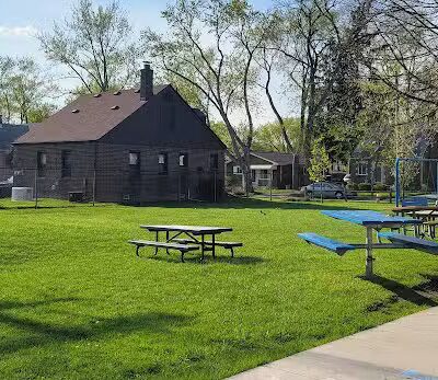 Kiwanis Tot Lot - Berkley,