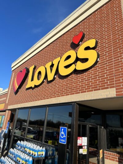 Dog Park at Love’s Travel Stops - Bevier, MO