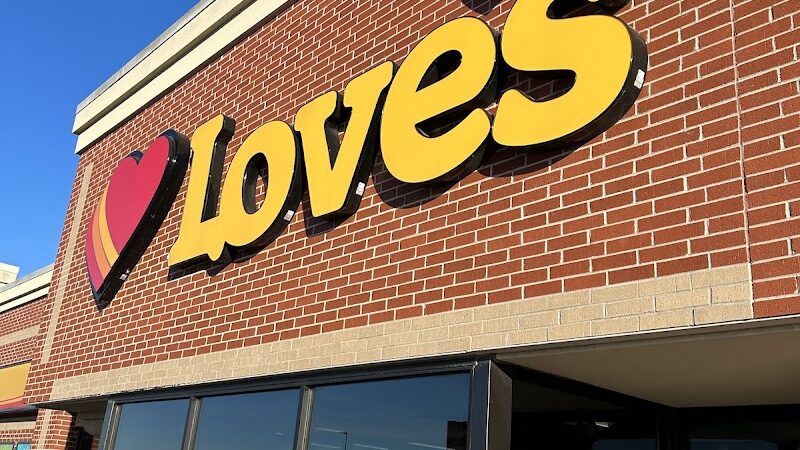 Dog Park at Love’s Travel Stops - Bevier, MO