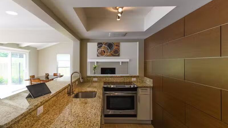 Whethersfield Apartments - Bloomfield Hills,