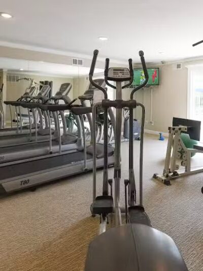 Whethersfield Apartments - Bloomfield Hills,